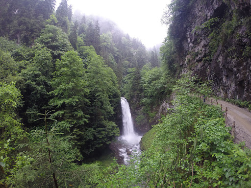 RİZE'DE GİDİLEBİLECEK 10 BÖLGE Palovit Şelalesi